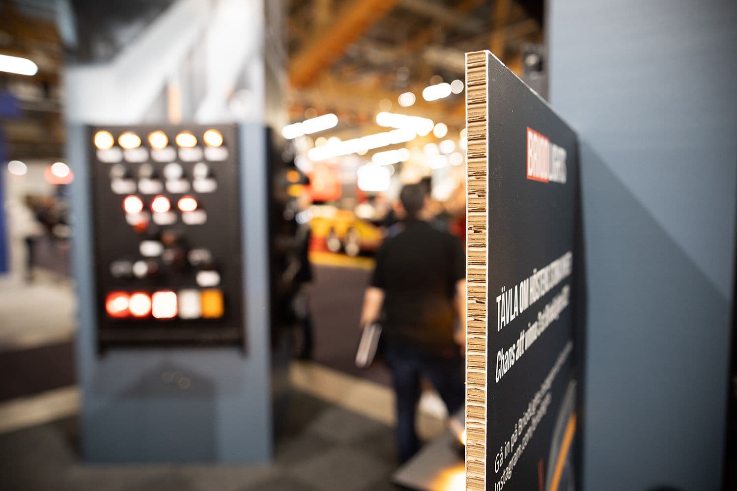 Reboard Paperboard in a large print machine