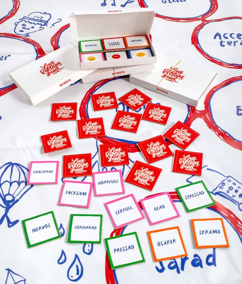 Printed game board with cards